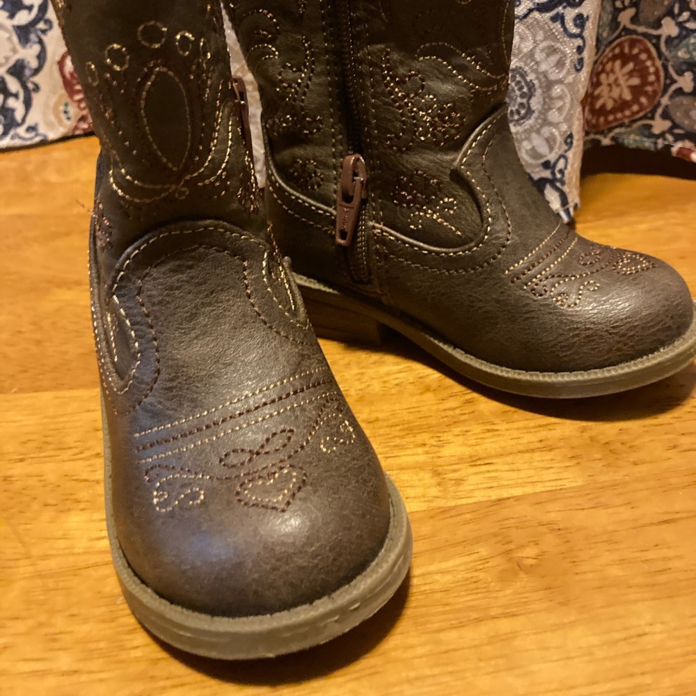 Cat & Jack cowgirl boots size 6 toddler.